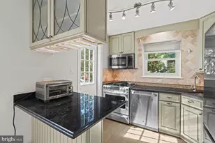 2749 Arizona Ave NW, Washington, DC 20016 - Photo 10
