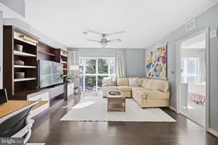1025 1st St SE, Washington, DC 20003 - Photo 6