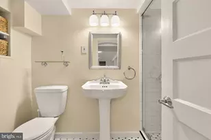 1137 Fairmont St NW, Washington, DC 20009 - Photo 38