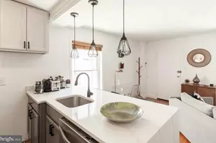2119 N St NW, Washington, DC 20037 - Photo 2