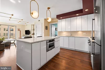 1311 13th Street NW #206, Washington, DC 20005 - Photo 2