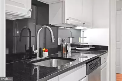 2600 Pennsylvania Avenue NW #501, Washington, DC 20037 - Photo 42