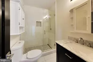 310 V St NE, Washington, DC 20002 - Photo 12