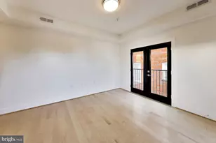 310 V St NE, Washington, DC 20002 - Photo 10