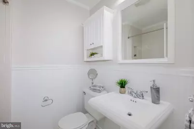 23 5th Street SE, Washington, DC 20003 - Photo 24