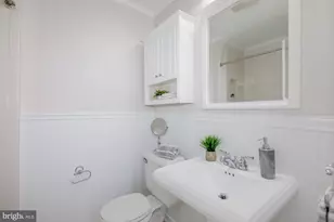 23 5th St SE, Washington, DC 20003 - Photo 24