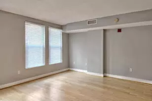 915 E St NW, Washington, DC 20004 - Photo 8