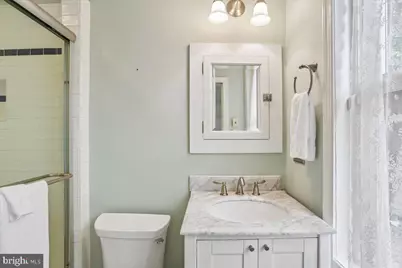 211 5th Street SE, Washington, DC 20003 - Photo 8