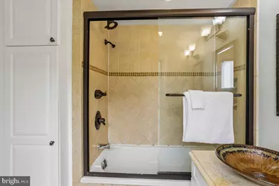 211 5th Street SE, Washington, DC 20003 - Photo 16