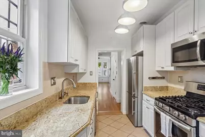 211 5th Street SE, Washington, DC 20003 - Photo 6