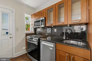 911 Varnum St NE, Washington, DC 20017 - Photo 12