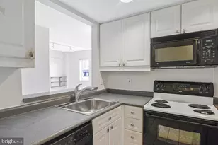1727 R St NW, Washington, DC 20009 - Photo 12