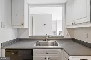 1727 R St NW, Washington, DC 20009 - Photo 14