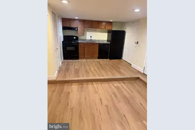 902 C Street NE, Washington, DC 20002 - Photo 2