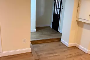 902 C St NE, Washington, DC 20002 - Photo 4