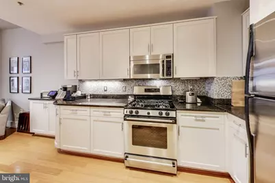 1440 Church Street NW #106, Washington, DC 20005 - Photo 12