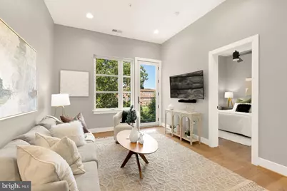 4308 Georgia Avenue NW #404, Washington, DC 20011 - Photo 2