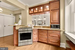 1870 Wyoming Ave NW, Washington, DC 20009 - Photo 12