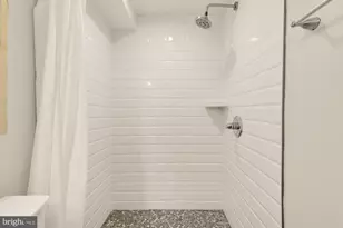 1236 Owen Pl NE, Washington, DC 20002 - Photo 46