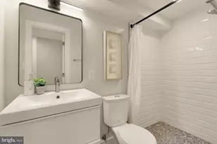 1236 Owen Pl NE, Washington, DC 20002 - Photo 44