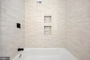 1601 Hamlin St NE, Washington, DC 20018 - Photo 18