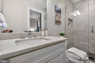 609 Gresham Pl NW, Washington, DC 20001 - Photo 24