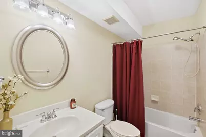 425 M Street NW #J, Washington, DC 20001 - Photo 16