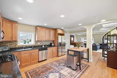 425 M Street NW #J, Washington, DC 20001 - Photo 8