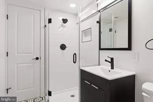 1711 Lang Pl NE, Washington, DC 20002 - Photo 22