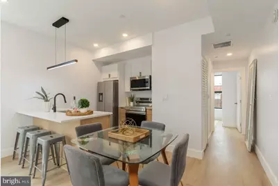 1012 17th Place NE #5, Washington, DC 20002 - Photo 4
