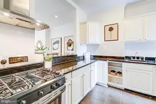 822 7th St NE, Washington, DC 20002 - Photo 14