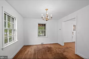 1912 Varnum St NE, Washington, DC 20018 - Photo 4
