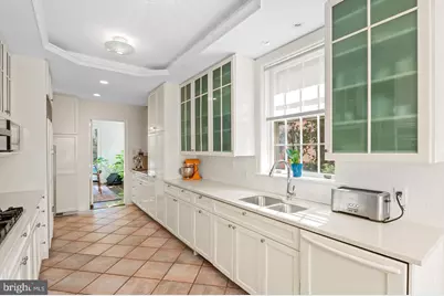 2468 Belmont Road NW, Washington, DC 20008 - Photo 12