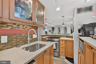 2123 California St NW, Washington, DC 20008 - Photo 6