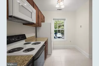3287 Sutton Place NW #B, Washington, DC 20016 - Photo 12