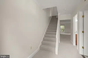 3287 Sutton Pl NW, Washington, DC 20016 - Photo 2
