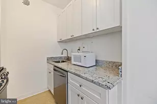 522 21st St NW, Washington, DC 20006 - Photo 8
