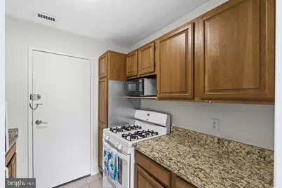 2829 Connecticut Avenue NW #503, Washington, DC 20008 - Photo 6