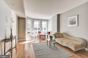 915 E St NW, Washington, DC 20004 - Photo 26