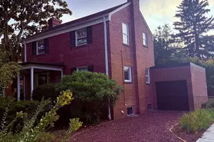 4526 NW 44th Street NW, Washington, DC 20016 - Photo 2