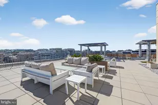 1 Scott Cir NW, Washington, DC 20036 - Photo 14