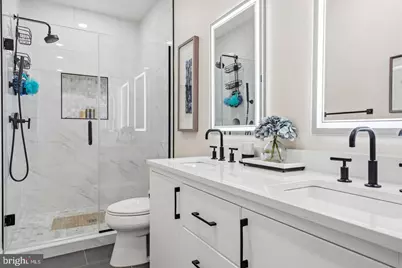 615 Irving Street NW #2, Washington, DC 20010 - Photo 16