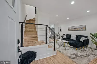 305 34th Place NE, Washington, DC 20019 - Photo 4