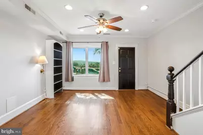 1342 L Street SE, Washington, DC 20003 - Photo 4