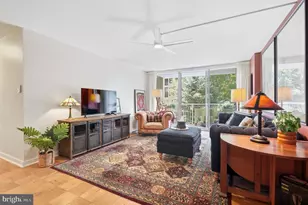 3001 Veazey Terrace NW, Washington, DC 20008 - Photo 4
