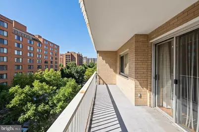 730 24th Street NW #409, Washington, DC 20037 - Photo 24