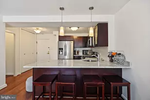 730 24th St NW, Washington, DC 20037 - Photo 8
