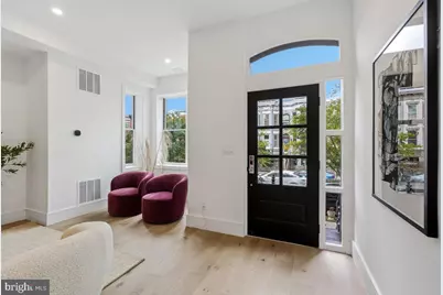 421 4th Street NE, Washington, DC 20002 - Photo 4