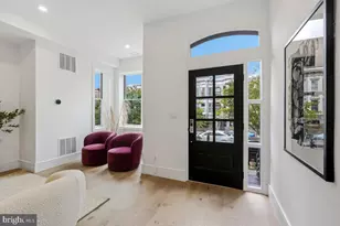 421 4th St NE, Washington, DC 20002 - Photo 4