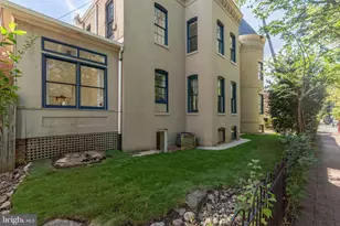 300 North Carolina Ave SE, Washington, DC 20003 - Photo 32